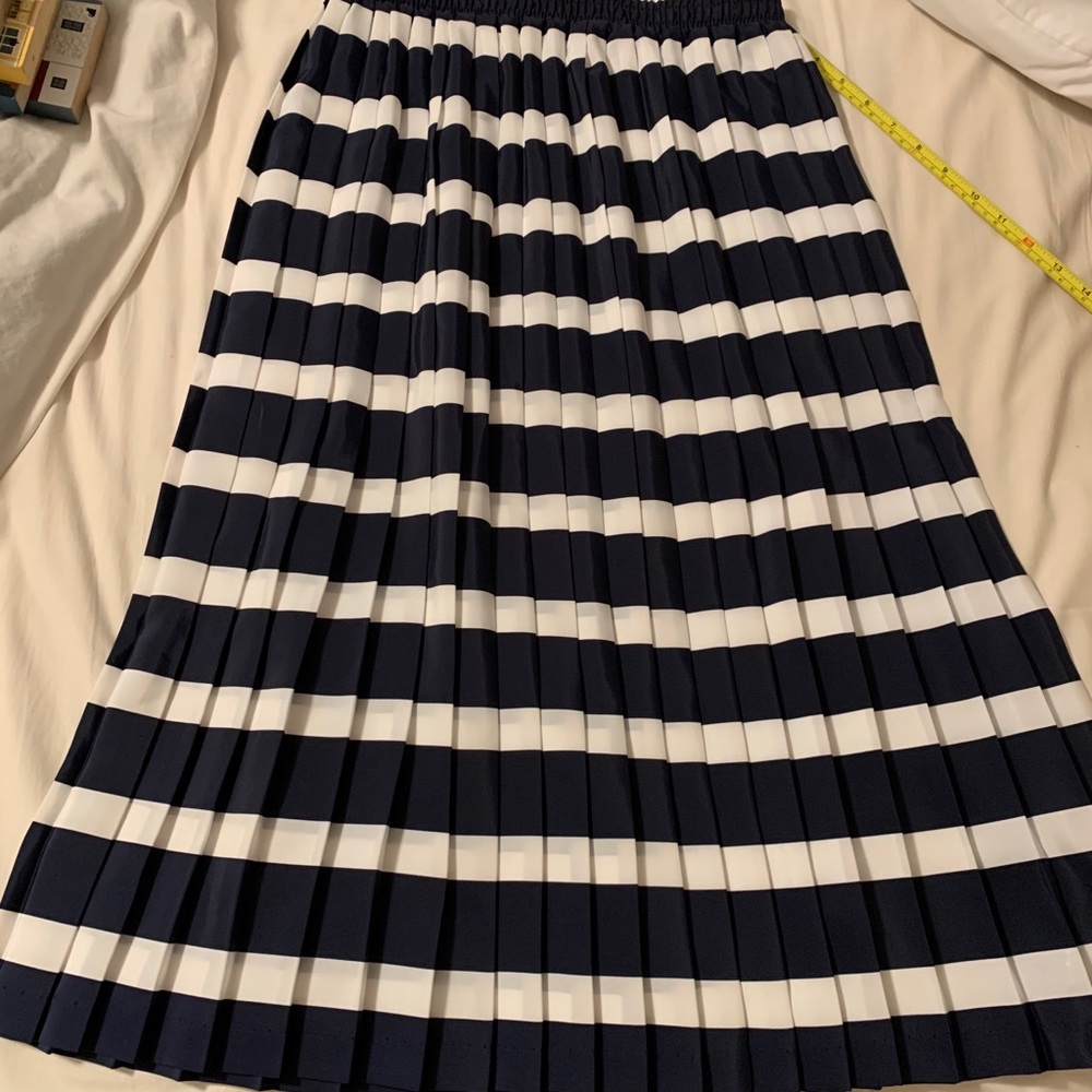 Vintage Pleated Navy Striped Skirt
